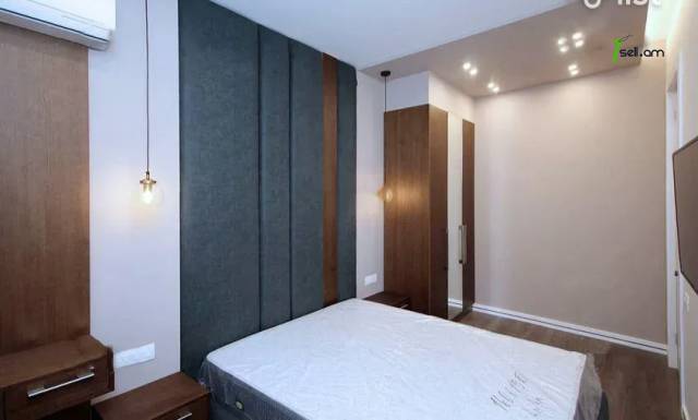 2 սենյականոց բնակարան Նալբանդյան փողոցում, 36 քմ, բարձր առաստաղներ, դիզայներական ոճով վերանորոգված