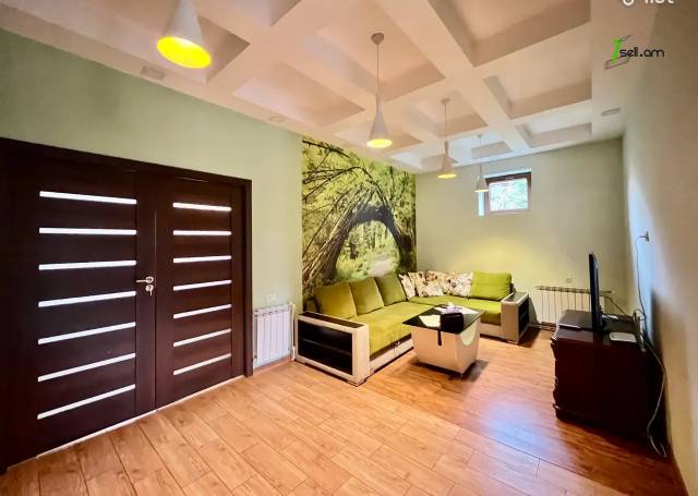 Մեկ հարկանի տուն Մելիք Մելիքյան փողոցում Քանաքեռ Զեյթունում, 115 ք.մ., կապիտալ վերանորոգված