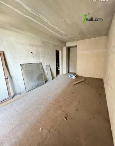 Ընդարձակ 4 սենյականոց բնակարան նորակառույց շենքում Աբովյան փողոցում, 225 քմ, 6/14 հարկ