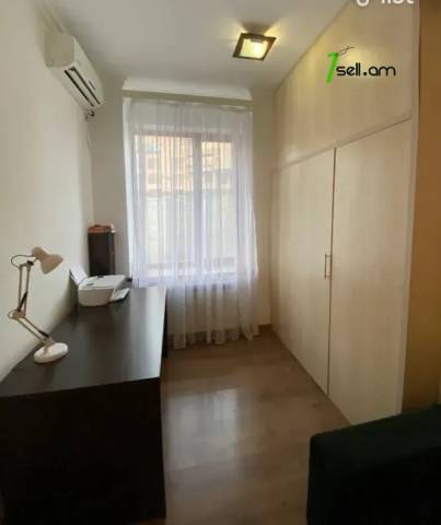 3 սենյականոց բնակարան նորակառույց շենքում Վերին Անտառային փողոցում, 100 ք.մ., 3/8 հարկ