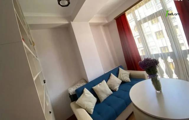 2 սենյականոց բնակարան նորակառույց շենքում Նիկողայոս Ադոնցի փողոցում, 48 քմ, նախավերջին հարկ