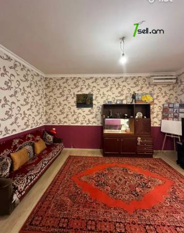 3 սենյականոց բնակարան, 16 թաղամաս, 78 ք.մ., 12/16 հարկ, կապիտալ վերանորոգված