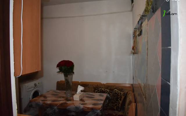 3 սենյականոց բնակարան Լվովյան փողոցում, 62 ք.մ., 8/12 հարկ, մասնակի վերանորոգում