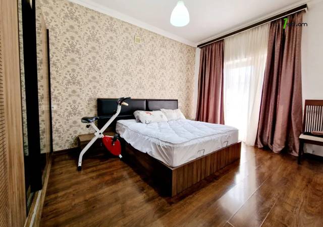 Երկու հարկանի քարե տուն Բագրևանդի փողոցում Նոր Նորքում, 600 ք.մ., 3+ սանհանգույց