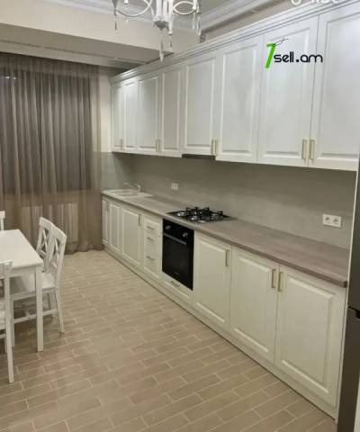 3 սենյականոց բնակարան նորակառույց շենքում Արղության փողոցում, 96 քմ, բարձր առաստաղներ