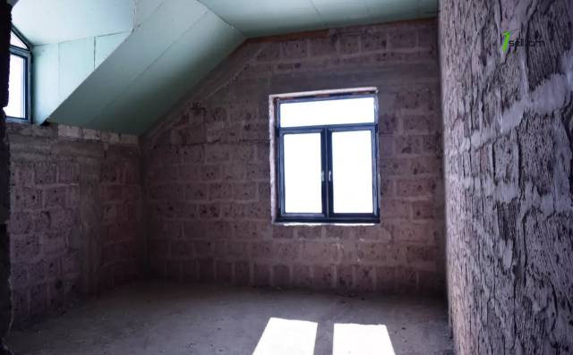 Երկու հարկանի քարե տուն, Մուշ 2 թաղամաս Գյումրիում, 252 ք.մ.