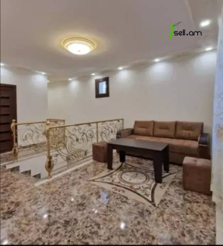 Երկու հարկանի քարե տուն, Նորք-Մարաշ վարչական շրջան Նորք Մարաշում, 300 ք.մ., 2 սանհանգույց