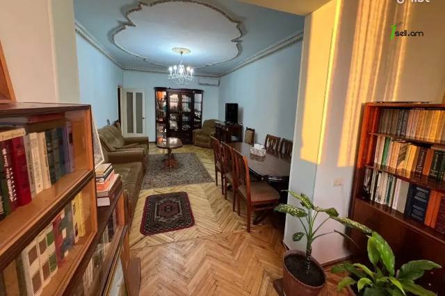 3 սենյականոց բնակարան Նելսոն Ստեփանյան փողոցում, 78 քմ, 5/9 հարկ, կապիտալ վերանորոգված