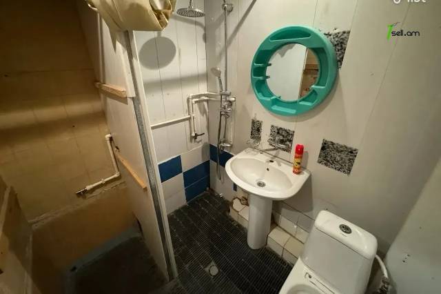 1 սենյականոց բնակարան Նելսոն Ստեփանյան փողոցում, 46 քմ, նախավերջին հարկ, քարե շենք