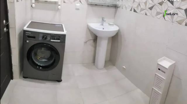 2 սենյականոց բնակարան նորակառույց շենքում Նիկողայոս Ադոնցի փողոցում, 61 քմ, 8/15 հարկ
