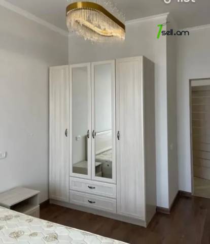 2 սենյականոց բնակարան նորակառույց շենքում Աղբյուր Սերոբի փողոցում, 75 ք.մ., 12/14 հարկ