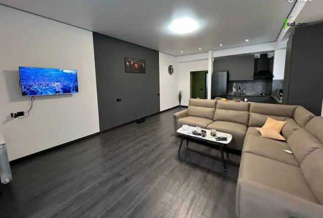 2 սենյականոց բնակարան նորակառույց շենքում Կարապետ Ուլնեցու փողոցում, 72 քմ, 4/18 հարկ