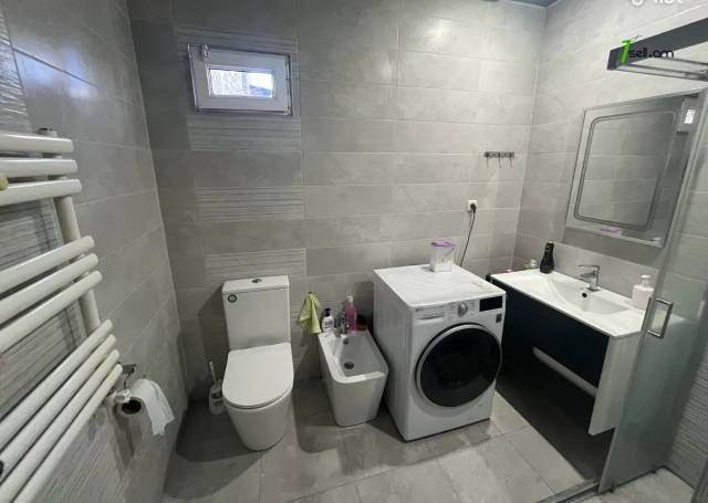 Մեկ հարկանի քարե տուն Բուժաշխատողների փողոցում Նորք Մարաշում, 96 քմ, կապիտալ վերանորոգված