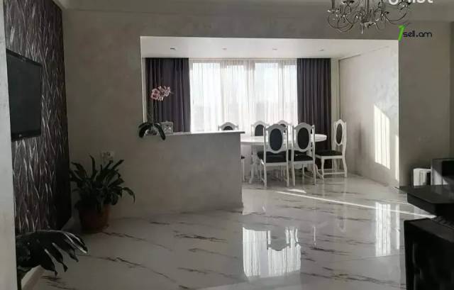 3 սենյականոց բնակարան Սեբաստիայի փողոցում, 72 ք.մ., 7/9 հարկ, մի քանի պատշգամբ, կապիտալ վերանորոգված