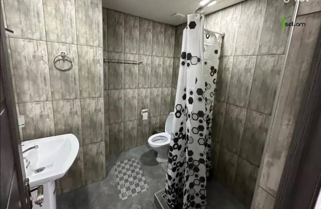 3 սենյականոց բնակարան նորակառույց շենքում Ադոնցի փողոցում, 97 ք.մ., 2/8 հարկ, 2 սանհանգույց