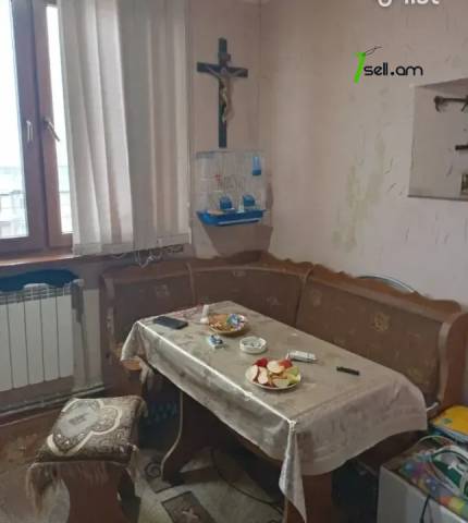 2 սենյականոց բնակարան Մոլդովական փողոցում, 64 քմ, մասնակի վերանորոգում, քարե շենք