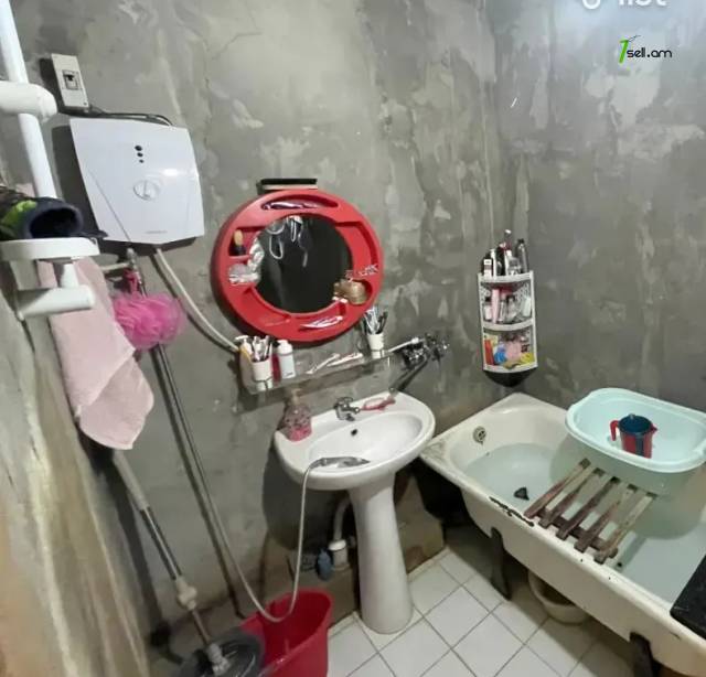 4 սենյականոց բնակարան, Մարգարյան փողոցի 2-րդ նրբանցք, 78 ք.մ., 6/9 հարկ