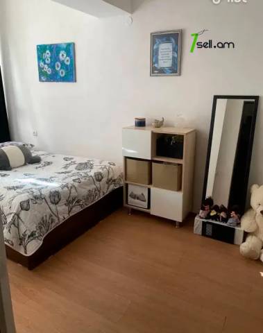 3 սենյականոց բնակարան, Բանավան թաղամաս, 64 ք.մ., 1/5 հարկ, եվրովերանորոգված, քարե շենք