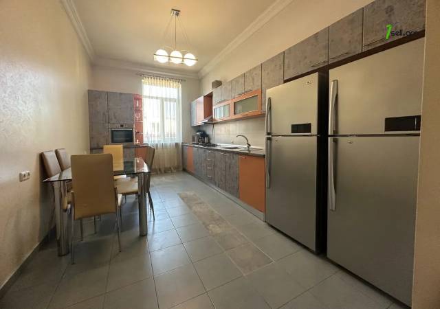 3 սենյականոց բնակարան նորակառույց շենքում Թումանյան փողոցում, 121 ք.մ., բարձր առաստաղներ, 3/6 հարկ