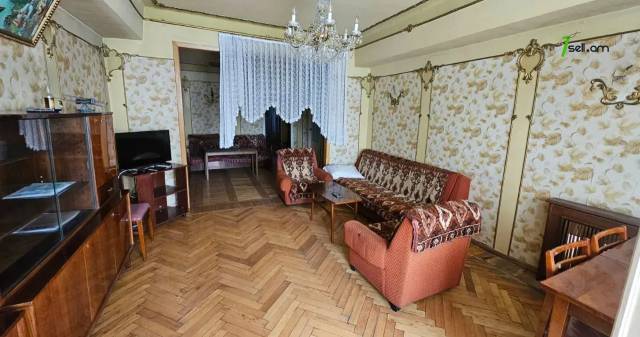 3 սենյականոց բնակարան Տիգրան Մեծի պողոտայում, 90 քմ, 4/9 հարկ, մասնակի վերանորոգում