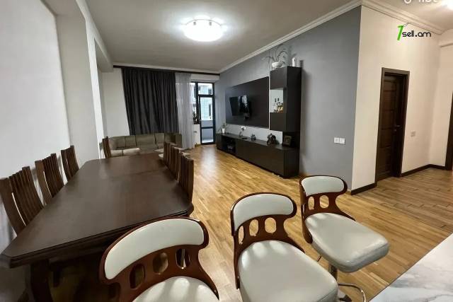 3 սենյականոց բնակարան նորակառույց շենքում Պարույր Սևակի փողոցում, 109 ք.մ., 2/15 հարկ, 2 սանհանգույց