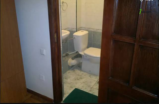 4 սենյականոց բնակարան Կոմիտասի պողոտայում, 110 քմ, նախավերջին հարկ, 2 սանհանգույց, բարձր առաստաղներ