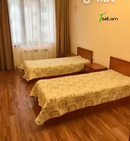 4 սենյականոց բնակարան նորակառույց շենքում Նիկողայոս Ադոնցի փողոցում, 120 ք.մ., 4/8 հարկ