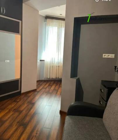 4 սենյականոց բնակարան Փավստոս Բուզանդի փողոցում, 110 ք.մ., նախավերջին հարկ, 2 սանհանգույց