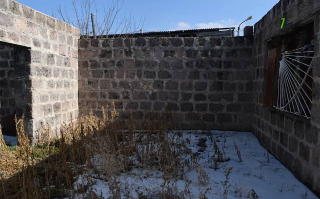 Մեկ հարկանի քարե տուն, Կոմինտերնի փողոցի 2-րդ նրբանցք Գյումրիում, 144 քմ, եվրովերանորոգված