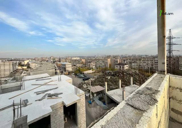 3 սենյականոց բնակարան նորակառույց շենքում Աղաբաբյան փողոցում, 86 ք.մ., բարձր առաստաղներ