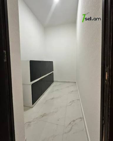 3 սենյականոց բնակարան նորակառույց շենքում Արցախի պողոտայում, 125 ք.մ., 2 սանհանգույց