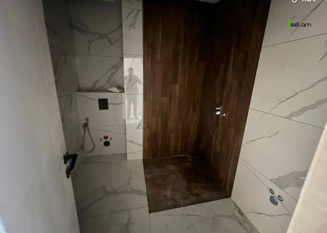 2 սենյականոց բնակարան նորակառույց շենքում Չարենցի փողոցում, 56 քմ, 13/17 հարկ, բարձր առաստաղներ