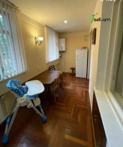 3 սենյականոց բնակարան, Սայաթ-Նովա թաղամաս, 78 քմ, 1/9 հարկ, եվրովերանորոգված