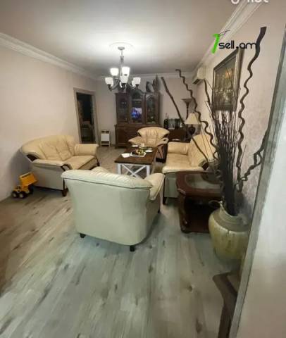 4 սենյականոց բնակարան Դավթաշենում, 100 քմ, 7/9 հարկ, բարձր առաստաղներ, եվրովերանորոգված