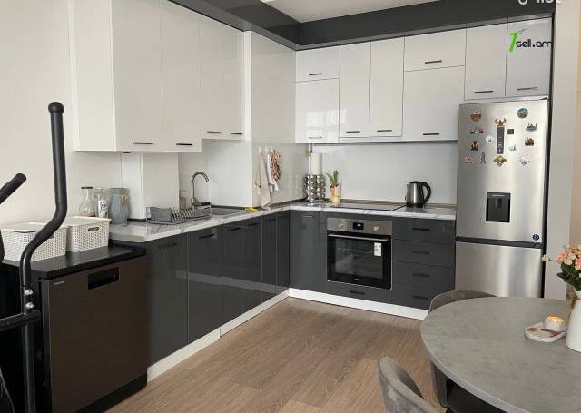 2 սենյականոց բնակարան նորակառույց շենքում Անաստաս Միկոյանի փողոցում, 64 ք.մ., բարձր առաստաղներ