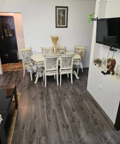 2 սենյականոց բնակարան Խաղաղ Դոնի փողոցում, 40 քմ, կապիտալ վերանորոգված