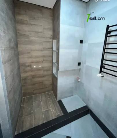 3 սենյականոց բնակարան, Նորաշեն թաղամաս, 80 քմ, 12/16 հարկ, 2 սանհանգույց, մի քանի պատշգամբ