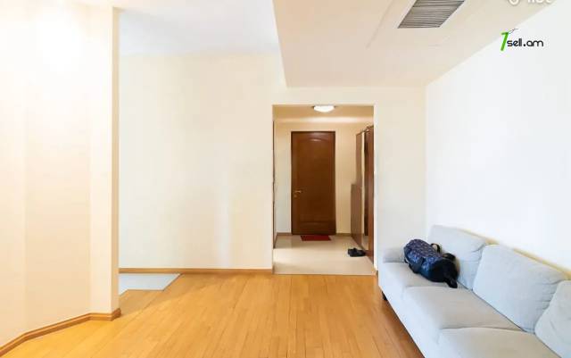 3 սենյականոց բնակարան նորակառույց շենքում Պարոնյան փողոցում, 101 քմ, 8/11 հարկ, բարձր առաստաղներ