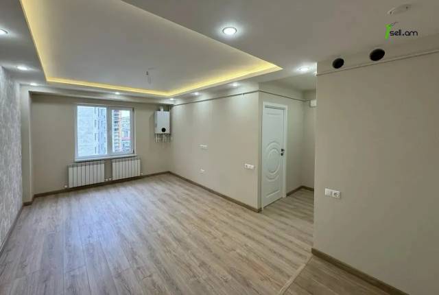 2 սենյականոց բնակարան Բրյուսովի փողոցում, 41 քմ, 14/16 հարկ, կապիտալ վերանորոգված