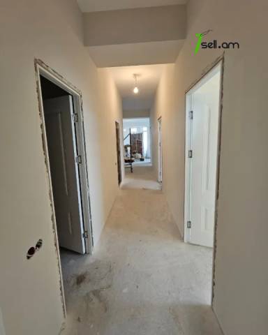 6 սենյականոց բնակարան նորակառույց շենքում Սարի Թաղ 7-րդ փողոցում, 191 ք.մ., 3+ սանհանգույց