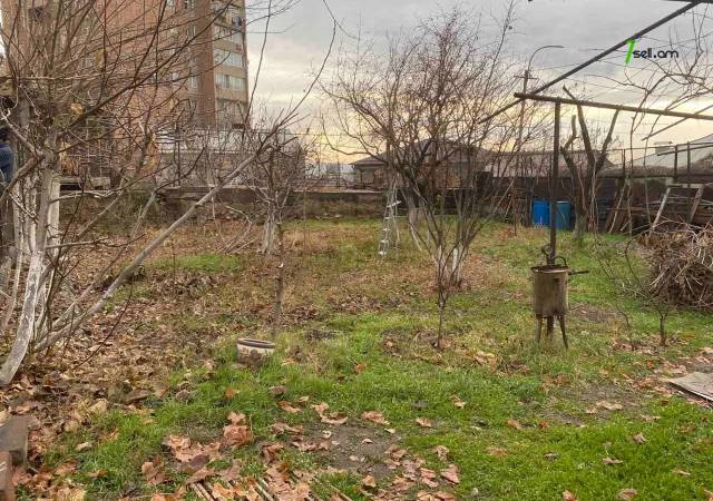 Հողատարածք բնակելի շինությունների համար Գյուլբենկյան փողոցում Արաբկիրում, 600 քմ