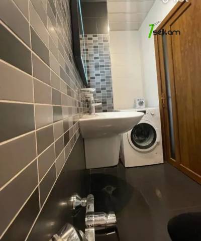 4 սենյականոց բնակարան նորակառույց շենքում Կոմիտասի պողոտայում, 127 ք.մ., 2 սանհանգույց