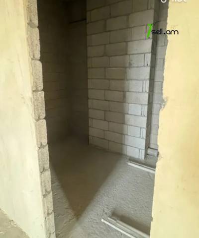 4 սենյականոց բնակարան նորակառույց շենքում Ռոստոմի փողոցում, 118 քմ, նախավերջին հարկ, 2 սանհանգույց