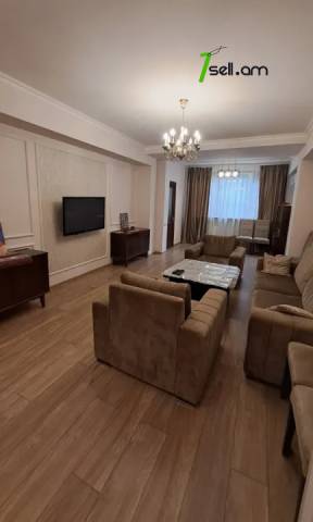 3 սենյականոց բնակարան Տերյան փողոցում, 90 քմ, 2/10 հարկ, 2 սանհանգույց, մի քանի պատշգամբ