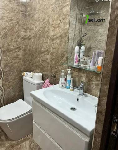 2 սենյականոց բնակարան Ազատության պողոտայում, 45 քմ, 7/9 հարկ, դիզայներական ոճով վերանորոգված