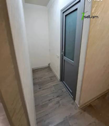 3 սենյականոց բնակարան Մամիկոնյանց փողոցում, 57 ք.մ., նախավերջին հարկ, կապիտալ վերանորոգված