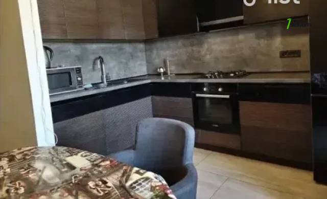 2 սենյականոց բնակարան նորակառույց շենքում Հայրիկ Մուրադյան փողոցում, 100 քմ, 7/18 հարկ