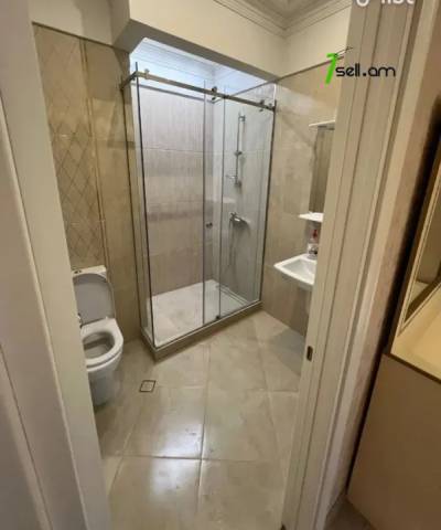 3 սենյականոց բնակարան նորակառույց շենքում Ալեք Մանուկյան փողոցում, 80 ք.մ., 3/12 հարկ, 2 սանհանգույց