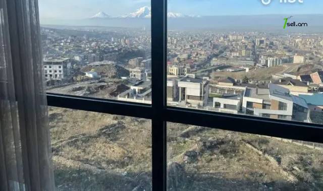 3 սենյականոց բնակարան նորակառույց շենքում, Karapet Ulnetsi street, 111 ք.մ., 2 սանհանգույց