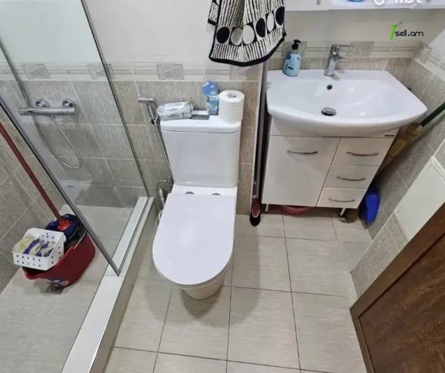 Բազմաֆունկցիոնալ գույք Կիևյան փողոցում Արաբկիրում, 40 ք.մ.